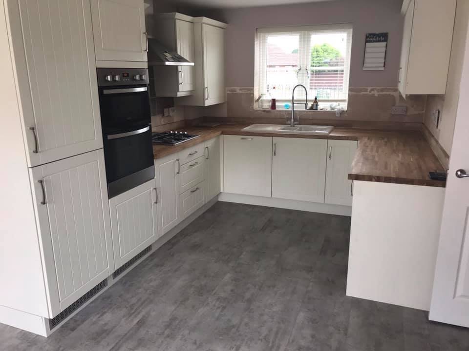 Worktop fitting — GDF Carpentry